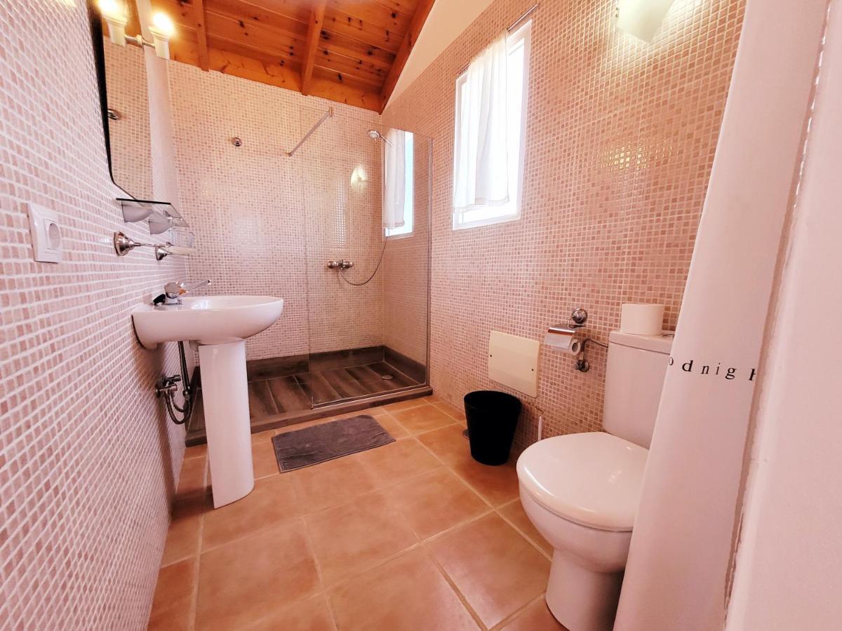 Villatommy Heated Pool, Hottub, Fast Wifi 라하레스 외부 사진