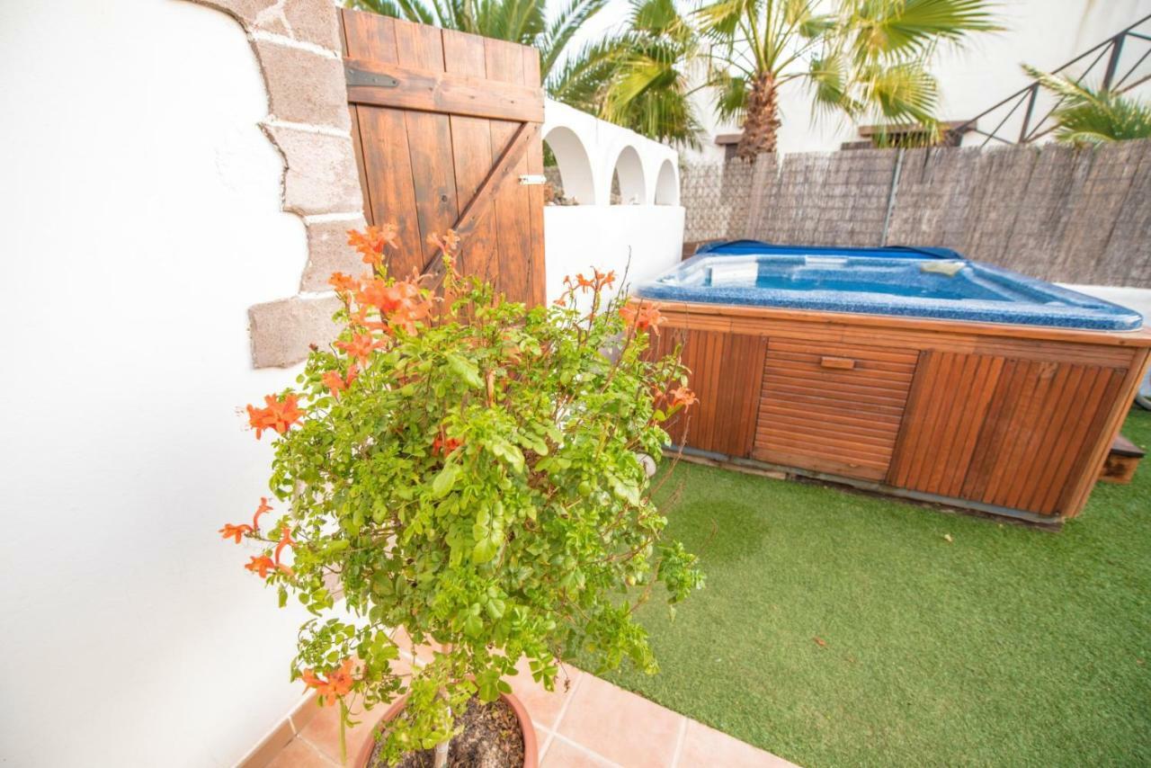 Villatommy Heated Pool, Hottub, Fast Wifi 라하레스 외부 사진